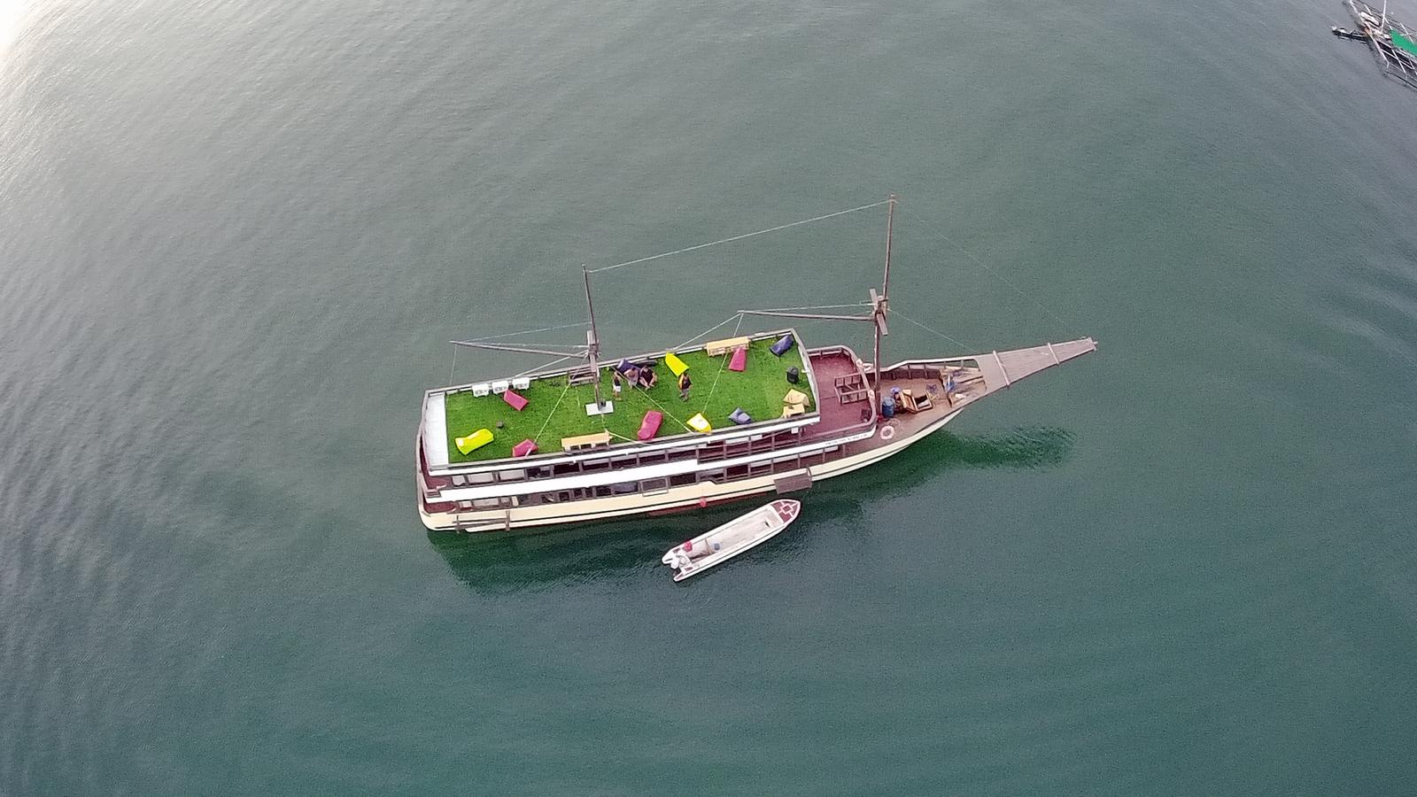 Princess Nabila Phinisi – Private boat charter in Komodo for groups of up to 25 guests
